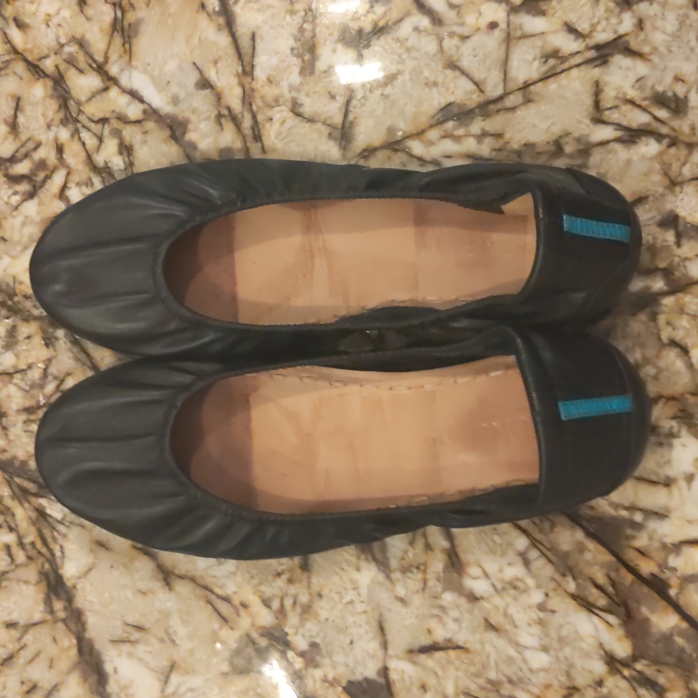 Size 10 Black Tieks